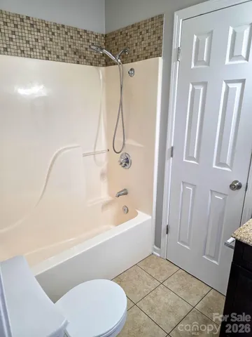 $194,900 | 1491 20th Avenue Northeast, Unit 4, Hickory, NC 28601