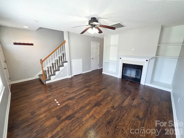 $194,900 | 1491 20th Avenue Northeast, Unit 4, Hickory, NC 28601