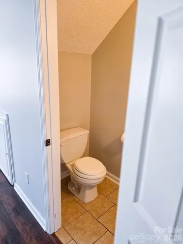 $194,900 | 1491 20th Avenue Northeast, Unit 4, Hickory, NC 28601