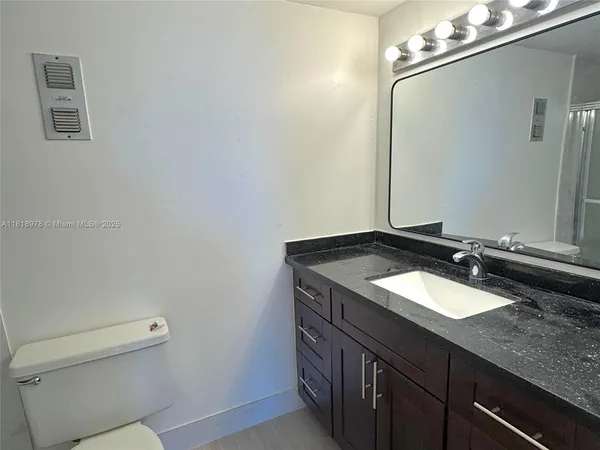 $2,350 | 2500 Northeast 135th Street, Unit B208, North Miami, FL 33181