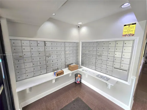 $2,350 | 2500 Northeast 135th Street, Unit B208, North Miami, FL 33181