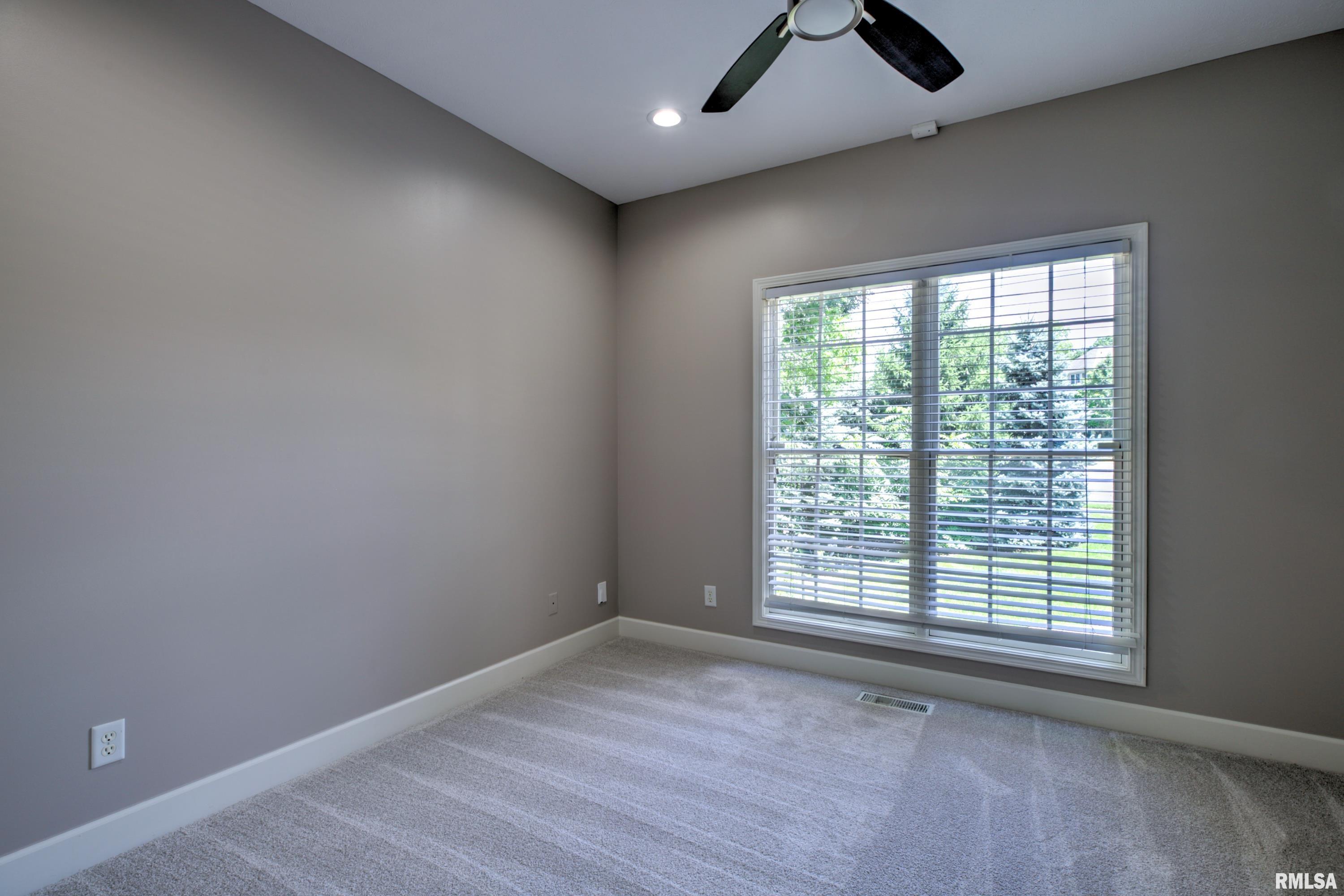 2929 Windpointe Drive Peoria, IL 61614 - Photo 43 of 100