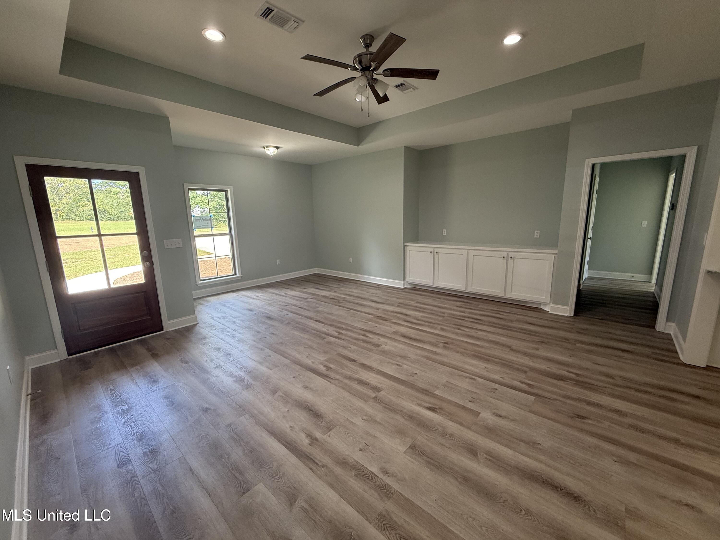 103 Caleb Cove Carthage, MS 39051 - Photo 5 of 18 IMG_5449