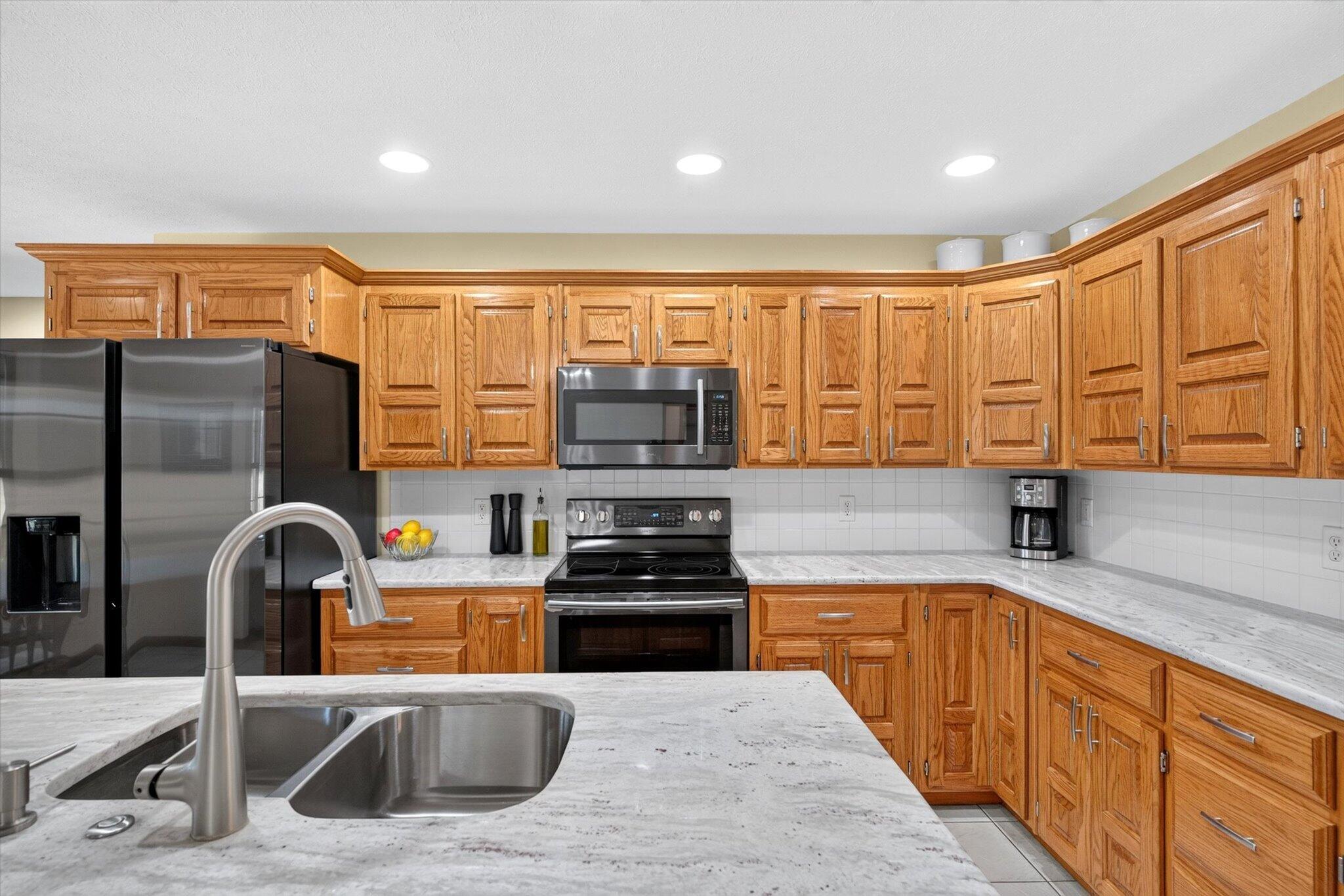 3989 South 70th Road Dunnegan, MO 65640 - Photo 17 of 53 Updated appliances