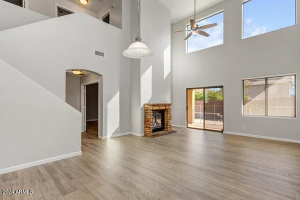 $2,650 | 15441 West Shangri La Road, Surprise, AZ 85379