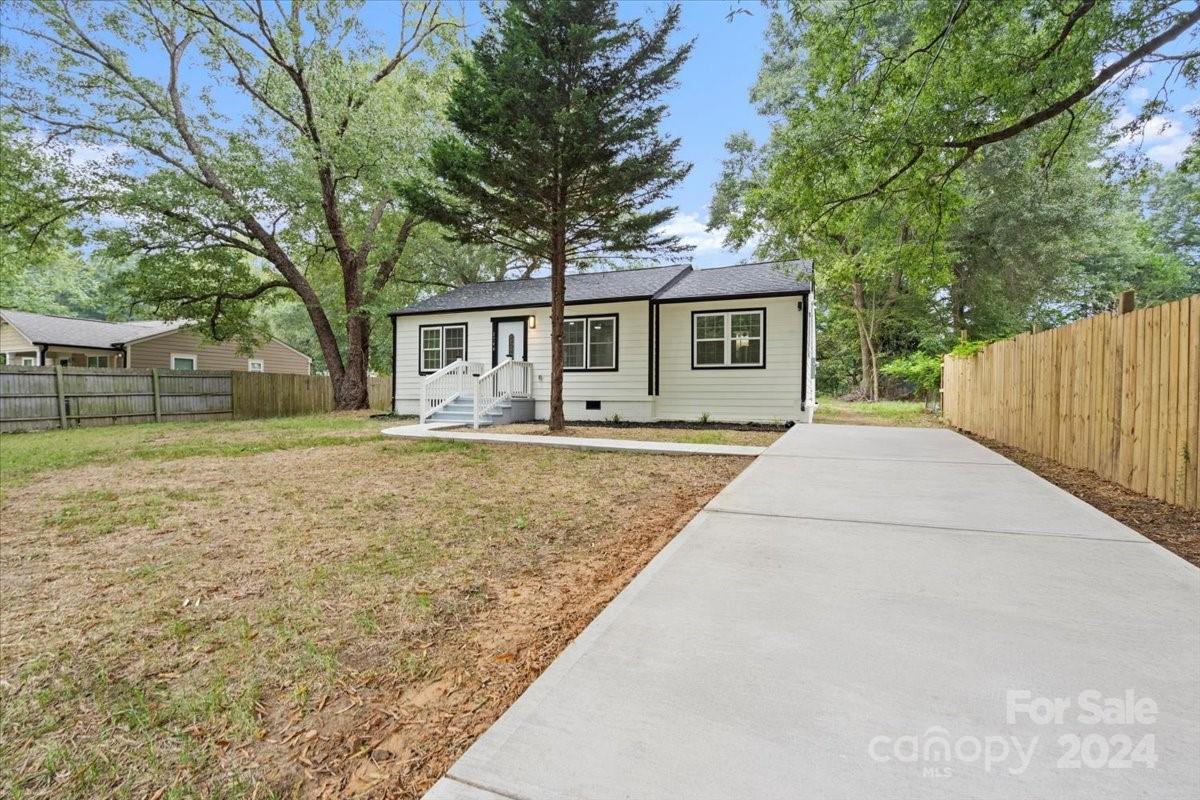 2746 Springbrook Circle Gastonia, NC 28052 - Photo 1 of 44 Gallery Image 1
