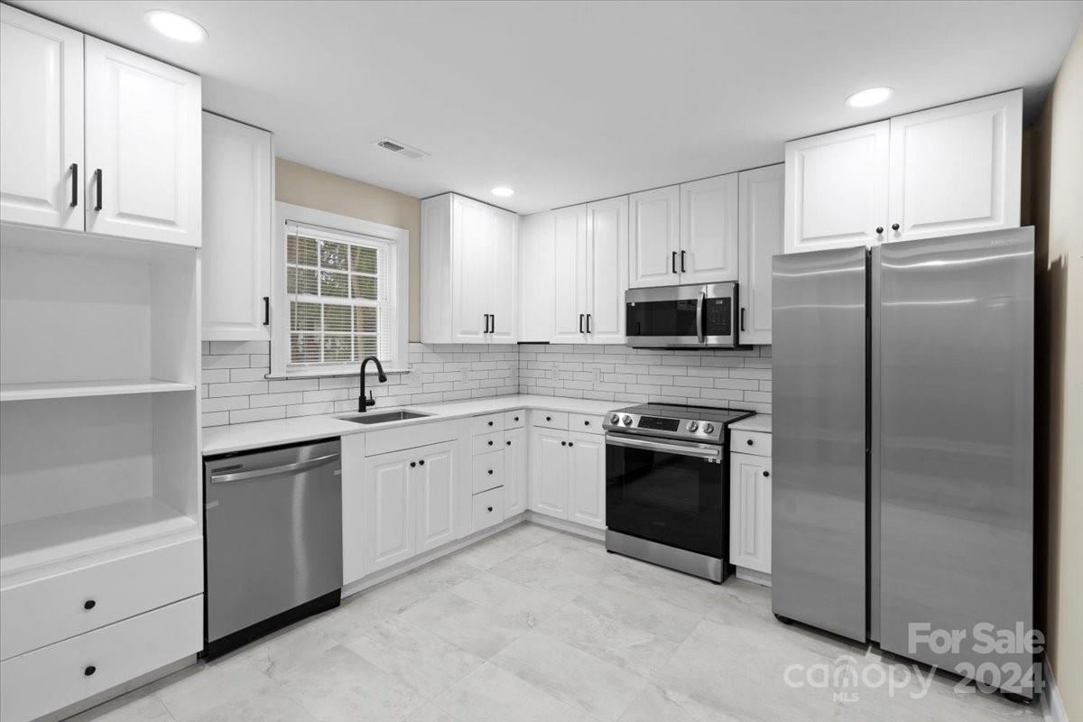 2746 Springbrook Circle Gastonia, NC 28052 - Photo 12 of 44 Gallery Image 12