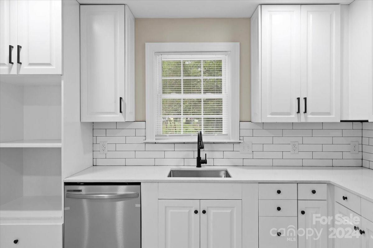 2746 Springbrook Circle Gastonia, NC 28052 - Photo 13 of 44 Gallery Image 13
