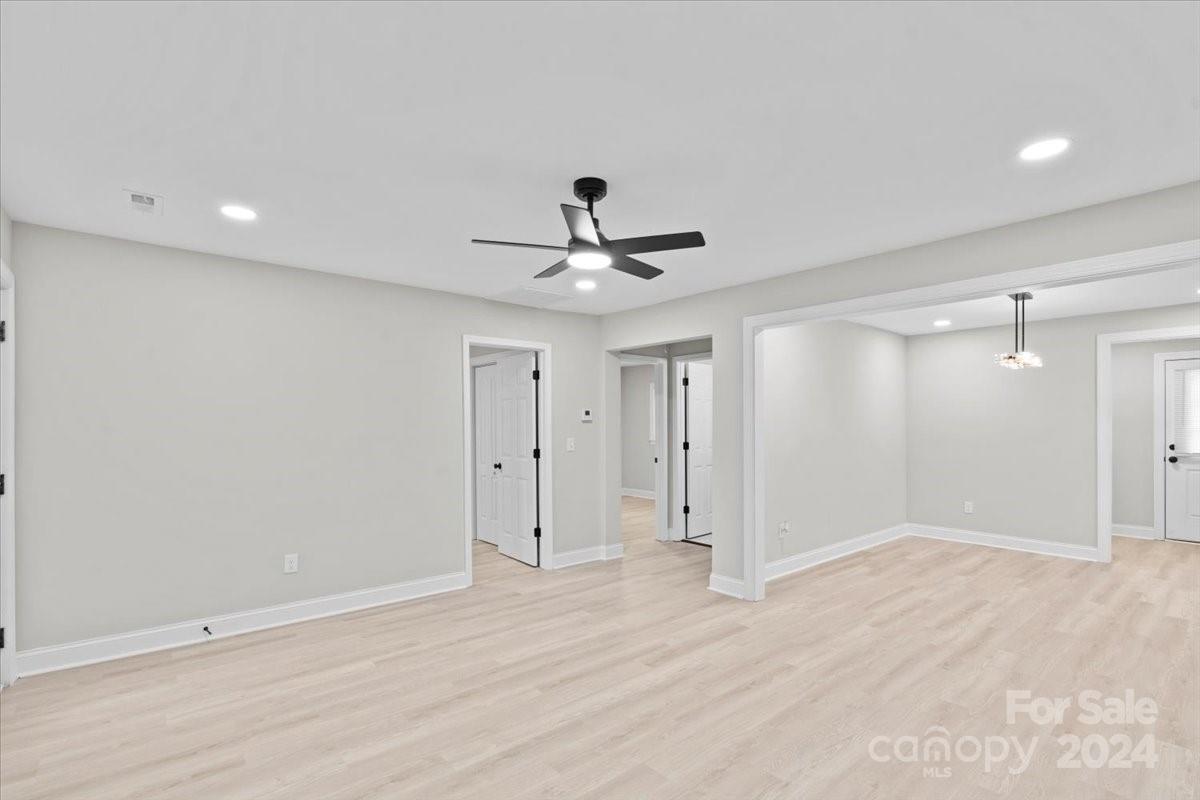 2746 Springbrook Circle Gastonia, NC 28052 - Photo 7 of 44 Gallery Image 7