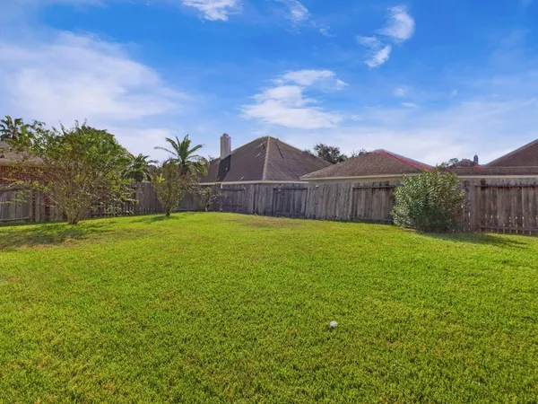 $2,600 | 5930 Cypresswood Green Drive, Spring, TX 77373