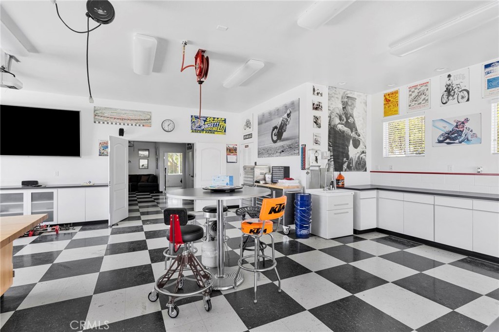7031 Joshua Road Oak Hills, CA 92344 - Photo 45 of 77
