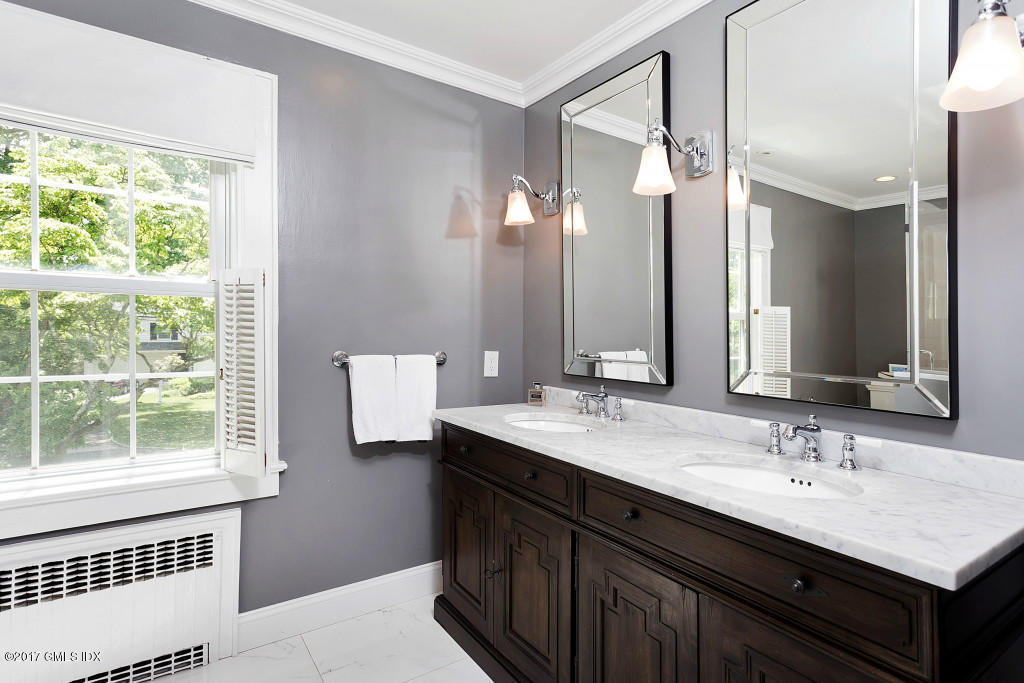 227 Riverside Avenue Riverside, CT 06878 - Photo 12 of 24 227 Riverside ave Master Bath