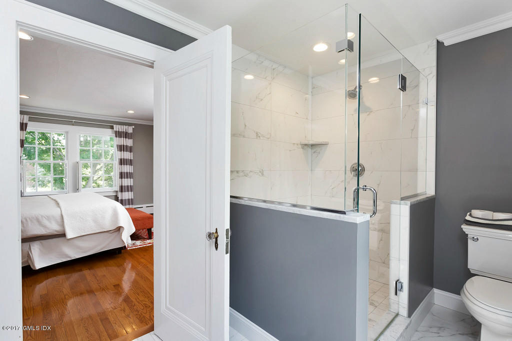 227 Riverside Avenue Riverside, CT 06878 - Photo 13 of 24 227 Riverside ave Master Bath2