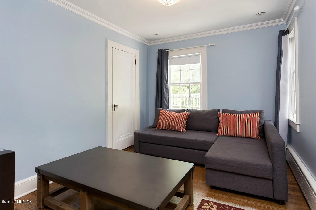 227 Riverside Avenue Riverside, CT 06878 - Photo 15 of 24 227 Riverside Ave Bedroom2