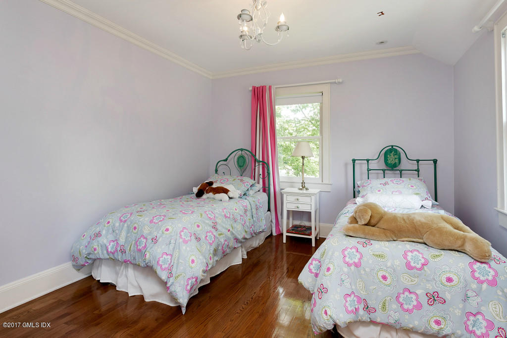 227 Riverside Avenue Riverside, CT 06878 - Photo 16 of 24 227 Riverside ave Bedroom 3