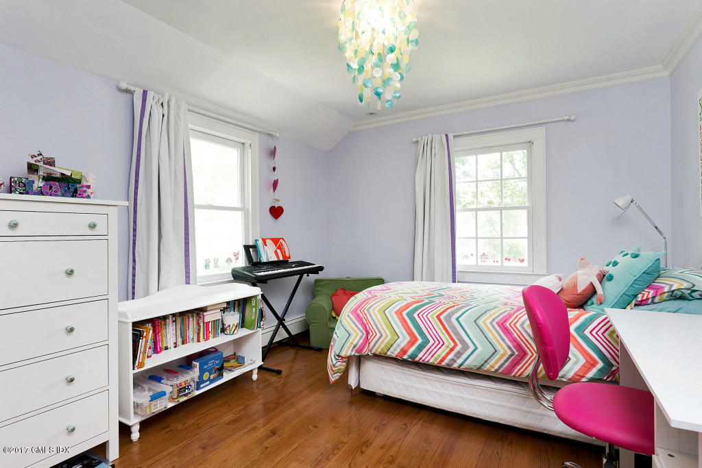 227 Riverside Avenue Riverside, CT 06878 - Photo 17 of 24 227 Riverside Ave Bedroom4