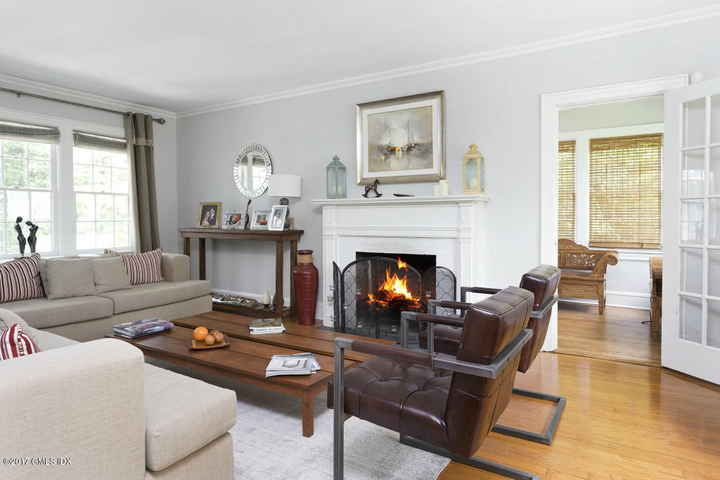 227 Riverside Avenue Riverside, CT 06878 - Photo 5 of 24 227 Riverside Ave Living Room 2