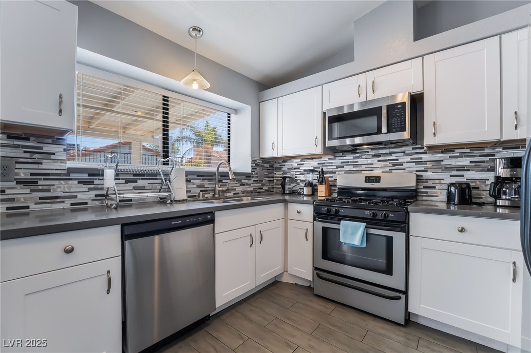 7076 Gunslinger Street Las Vegas, NV 89119 - Photo 14 of 32