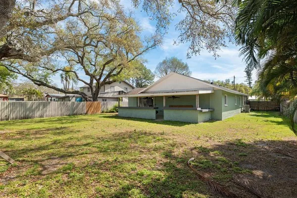 $599,737 | 14865 Wildwood Drive, Largo, FL 33774
