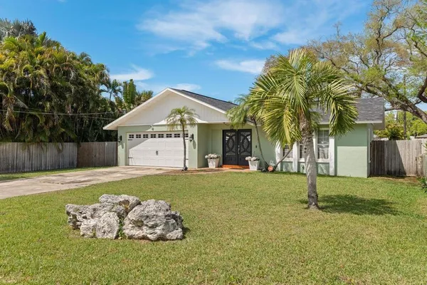 $599,737 | 14865 Wildwood Drive, Largo, FL 33774