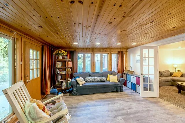 $405,000 | 2320 North Main Street, Racine, WI 53402