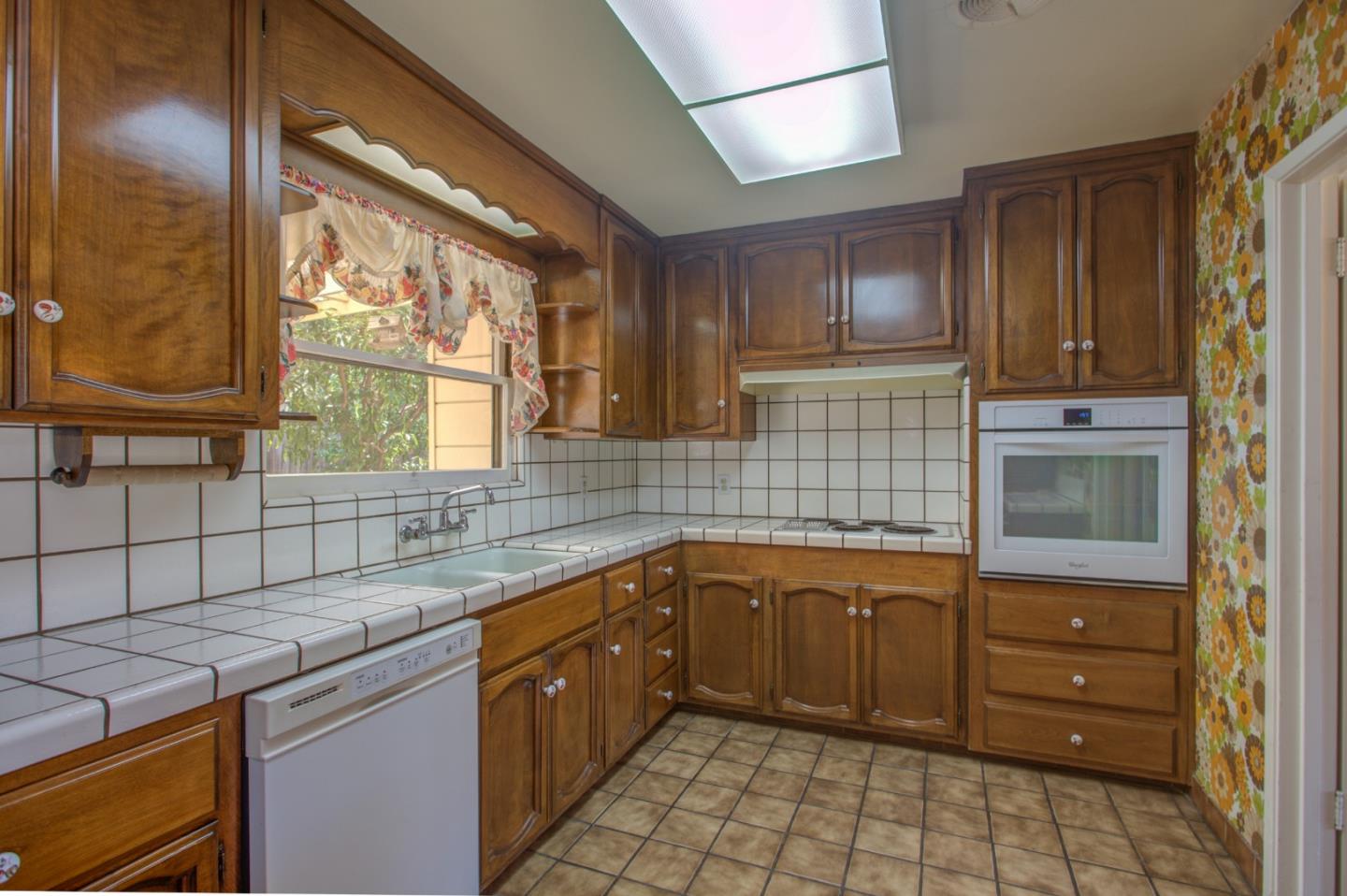 10079 Carmen Road Cupertino, CA 95014 - Photo 21 of 33 Gallery Image 21