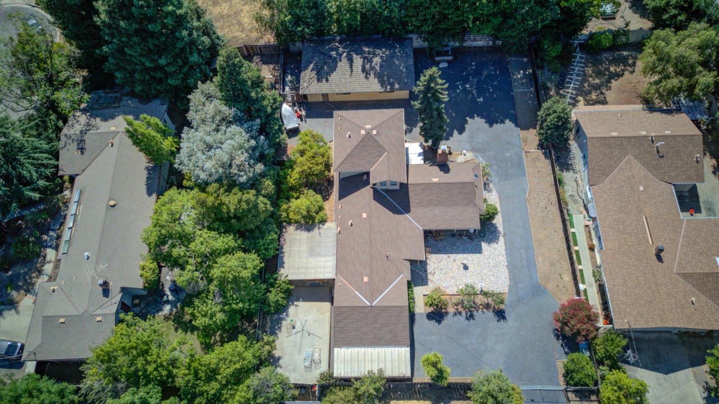 10079 Carmen Road Cupertino, CA 95014 - Photo 9 of 33 Gallery Image 9