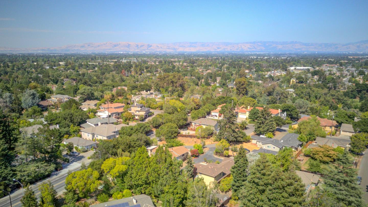 10079 Carmen Road Cupertino, CA 95014 - Photo 10 of 33 Gallery Image 10