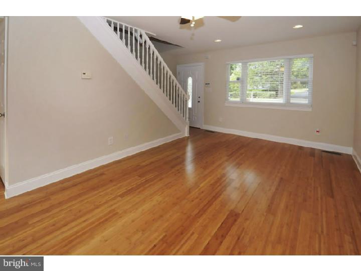 405 Avenue C Horsham, PA 19044 - Photo 2 of 17 Gallery Image 2