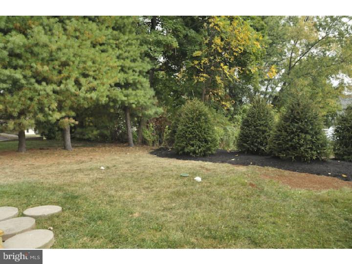 405 Avenue C Horsham, PA 19044 - Photo 17 of 17 Gallery Image 17