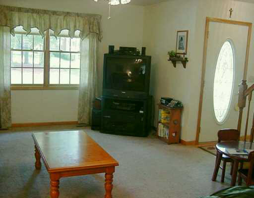 19450 Stateline Road South Bend, IN 46637 - Photo 6 of 8 Gallery Image 6