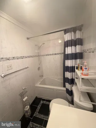 $195,000 | 18 Sawmill Run, Unit 18, Norristown, PA 19401