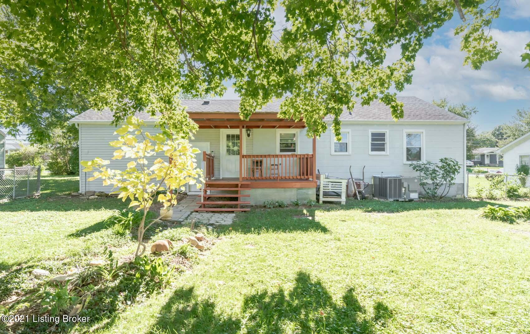 590 Flatlick Road Mount Washington, KY 40047 - Photo 7 of 38 590-106