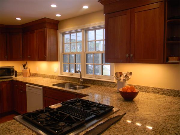 18 Lee Road Medfield, MA 02052 - Photo 3 of 27 Gallery Image 3