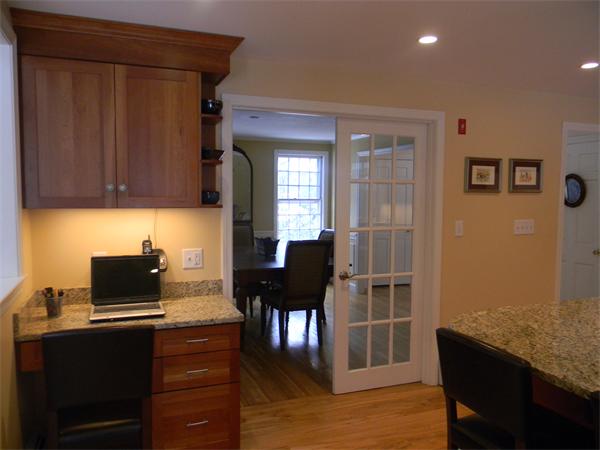 18 Lee Road Medfield, MA 02052 - Photo 5 of 27 Gallery Image 5