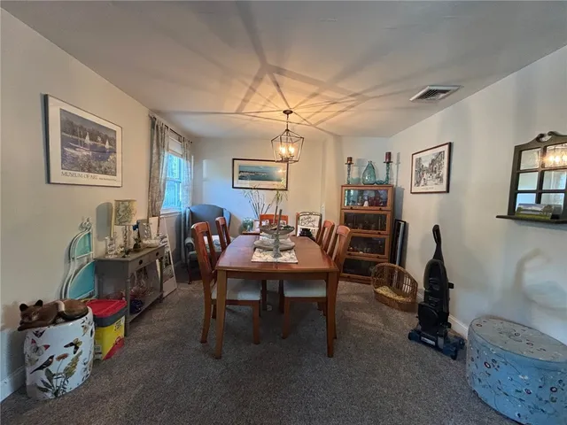 $2,700 | 6 Hickory Avenue, Middletown, RI 02842