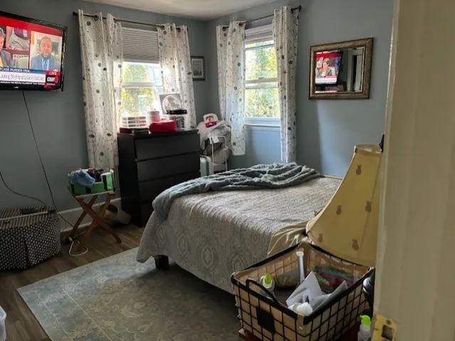 $2,700 | 6 Hickory Avenue, Middletown, RI 02842