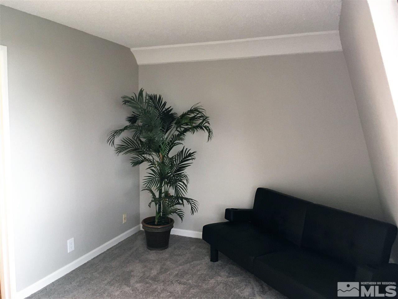 93 Vista Rafael Parkway Reno, NV 89503 - Photo 8 of 22 Photo 8