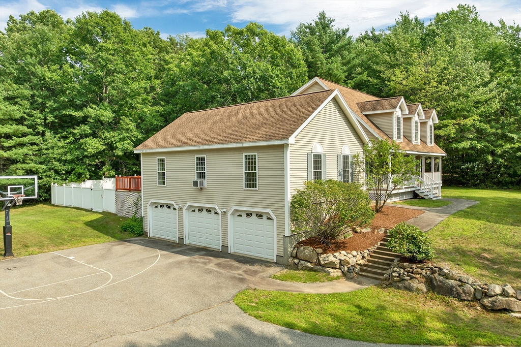 101 Byam Road New Boston, NH 03070 - Photo 5 of 41 Gallery Image 5