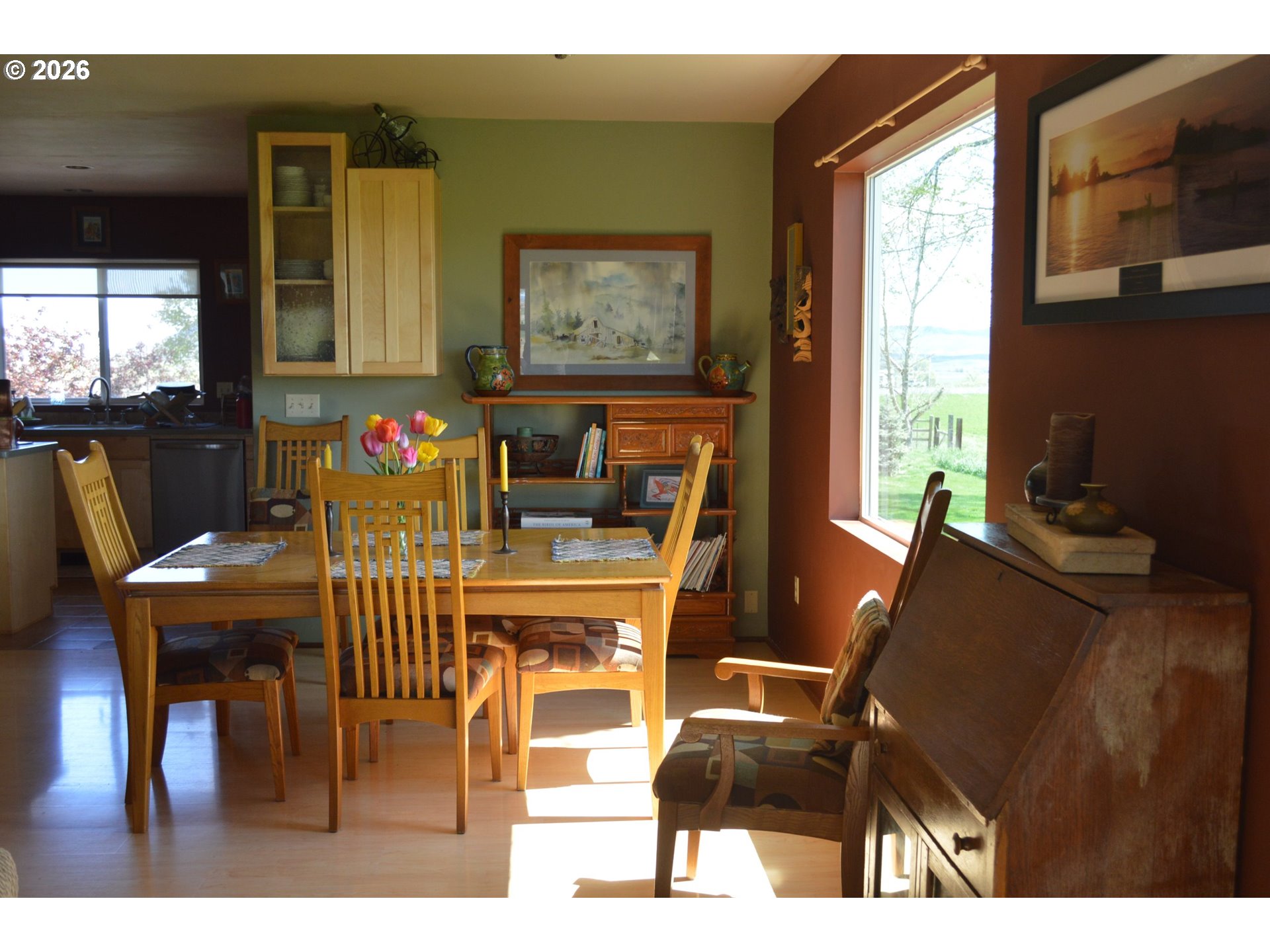 1935 Bench Road Vale, OR 97918 - Photo 11 of 25 a workspace with furniture and window