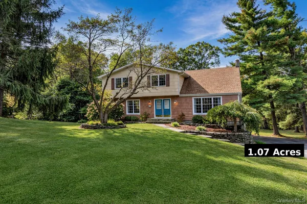 $565,000 | 5 Elena Road, Campbell Hall, NY 10916