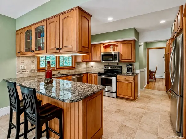 $565,000 | 5 Elena Road, Campbell Hall, NY 10916