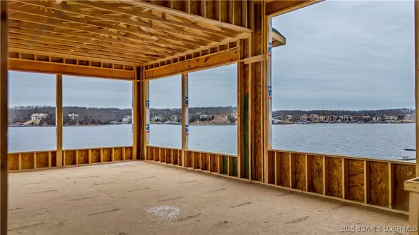 $6,990,000 | 10 Shootout Drive, Osage Beach, MO 65065