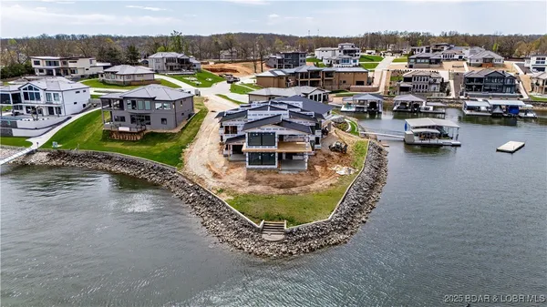 $6,990,000 | 10 Shootout Drive, Osage Beach, MO 65065