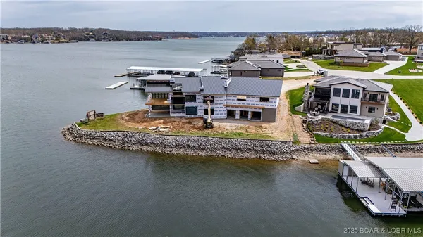 $6,990,000 | 10 Shootout Drive, Osage Beach, MO 65065