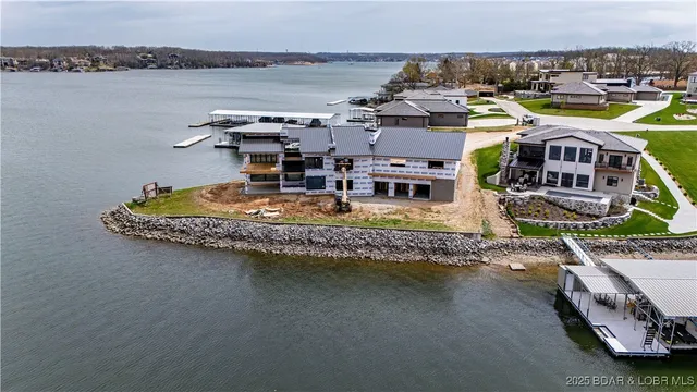 $6,990,000 | 10 Shootout Drive, Osage Beach, MO 65065