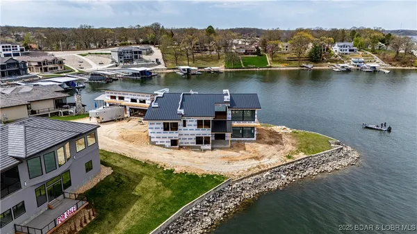 $6,990,000 | 10 Shootout Drive, Osage Beach, MO 65065