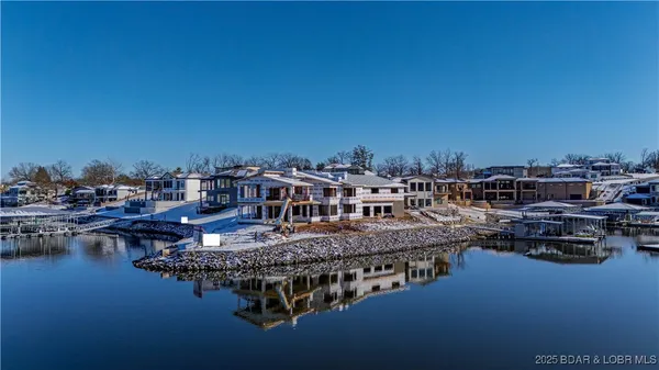 $6,990,000 | 10 Shootout Drive, Osage Beach, MO 65065