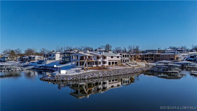 $6,990,000 | 10 Shootout Drive, Osage Beach, MO 65065
