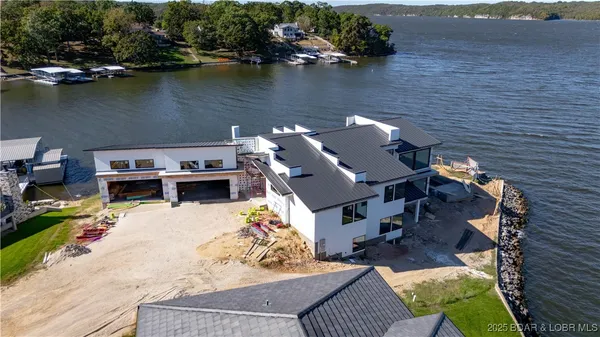 $6,990,000 | 10 Shootout Drive, Osage Beach, MO 65065